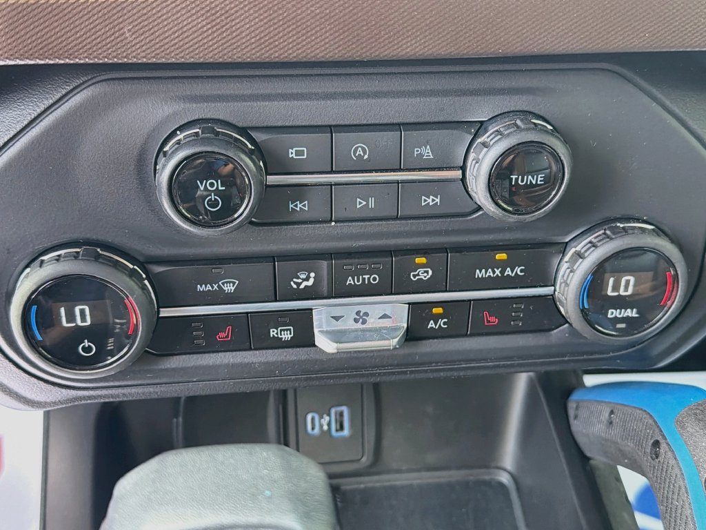 Used 2023 Ford Bronco Outer Banks AWD/4WD image 19