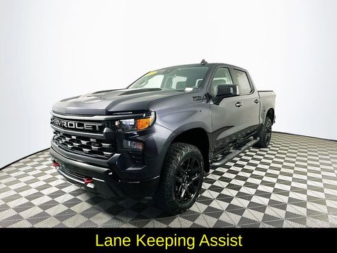 Used 2023 Chevrolet Silverado 1500 Custom Trail Boss w/ LPO, Dark Essentials Package image 5