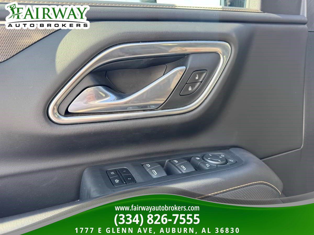 Used 2021 GMC Yukon XL AT4 w/ AT4 Premium Plus Package AWD/4WD image 16