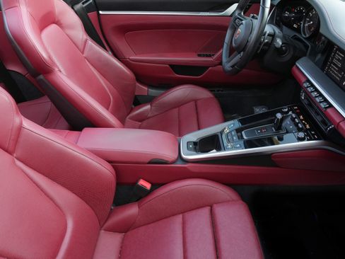 Used 2020 Porsche 911 Carrera S RWD image 16