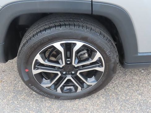 Used 2023 Jeep Compass Limited AWD/4WD image 15