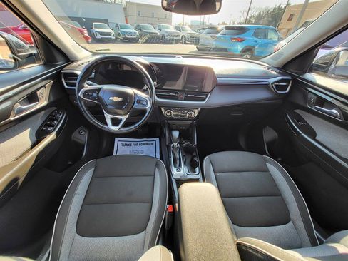 Used 2024 Chevrolet TrailBlazer LT w/ Convenience Package image 11