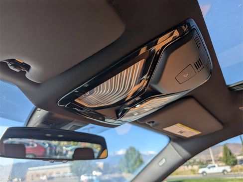 Used 2024 BMW 230i xDrive Coupe w/ Convenience Package image 28