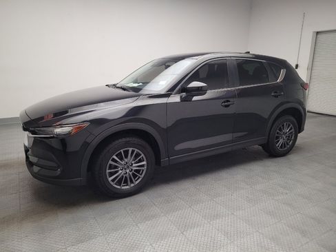 Used 2017 MAZDA CX-5 Touring FWD image 2