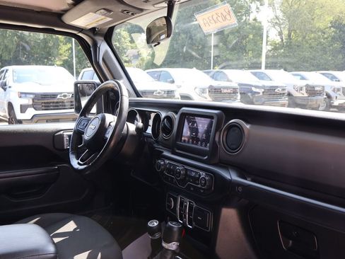 Used 2021 Jeep Gladiator Sport AWD/4WD image 33