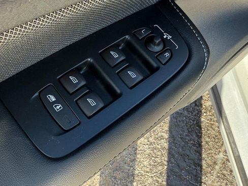 Certified 2024 Volvo S60 B5 Ultimate image 15