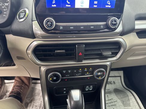 Used 2021 Ford EcoSport SE w/ SE Convenience Package FWD image 17