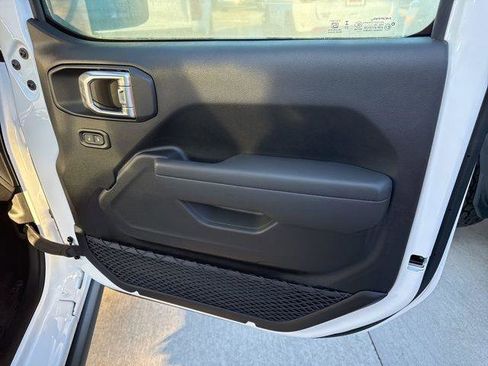 New 2026 Jeep Gladiator Willys AWD/4WD image 33