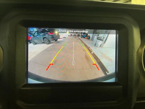 Used 2019 Jeep Wrangler Unlimited Sport S image 22