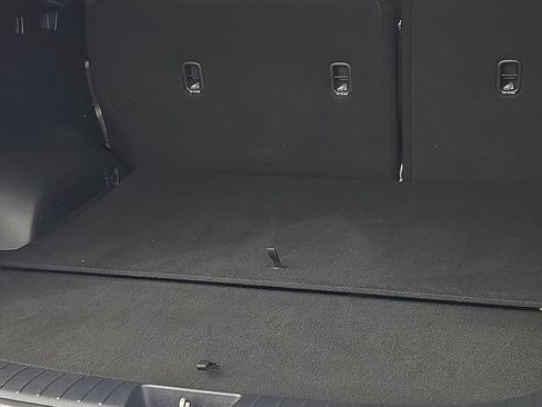 Used 2021 Hyundai Santa Fe SEL w/ Convenience + Premium Package image 9