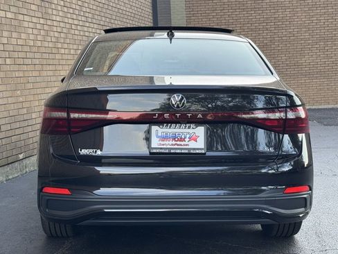 New 2025 Volkswagen Jetta SE image 20