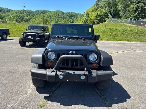 Used 2011 Jeep Wrangler Unlimited Sport AWD/4WD image 3