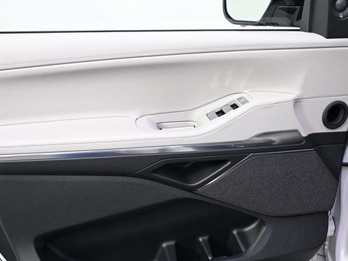 New 2026 Lincoln Navigator Reserve w/ Jet Appearance Package image 23