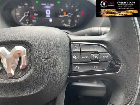 Used 2025 RAM ProMaster 2500 w/ Convenience Group image 21