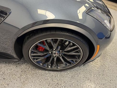 Used 2019 Chevrolet Corvette Z06 RWD image 27