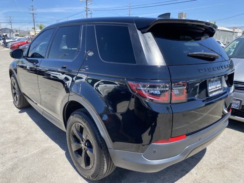 Used 2020 Land Rover Discovery Sport AWD/4WD image 11