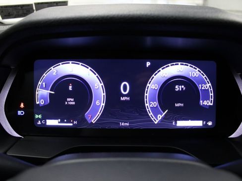 New 2025 Jeep Grand Cherokee Altitude image 10