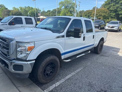 Used 2012 Ford F250 XLT AWD/4WD image 2