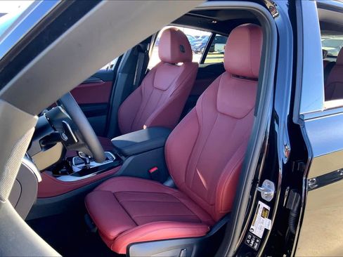 Certified 2025 BMW X4 xDrive30i w/ Premium Package image 7