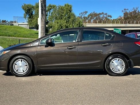 Used 2013 Honda Civic HF image 9