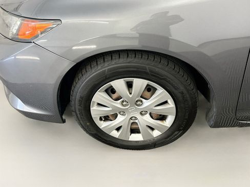 Used 2012 Honda Civic LX image 11