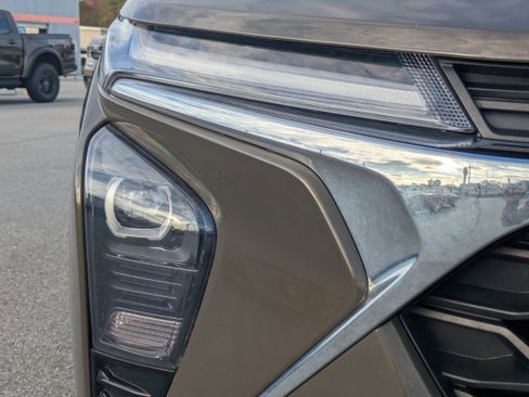 Used 2024 Chevrolet Trax LT w/ Driver Confidence Package image 8