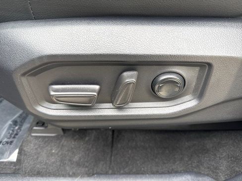 Used 2024 Toyota Tundra Limited w/ Power Package AWD/4WD image 23