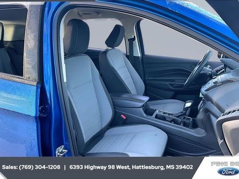 Certified 2019 Ford Escape S image 6