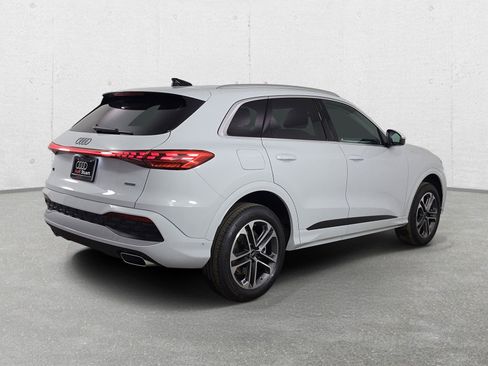 New 2026 Audi Q5 Premium AWD/4WD image 6