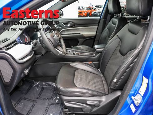 Used 2024 Jeep Compass Latitude AWD/4WD image 13