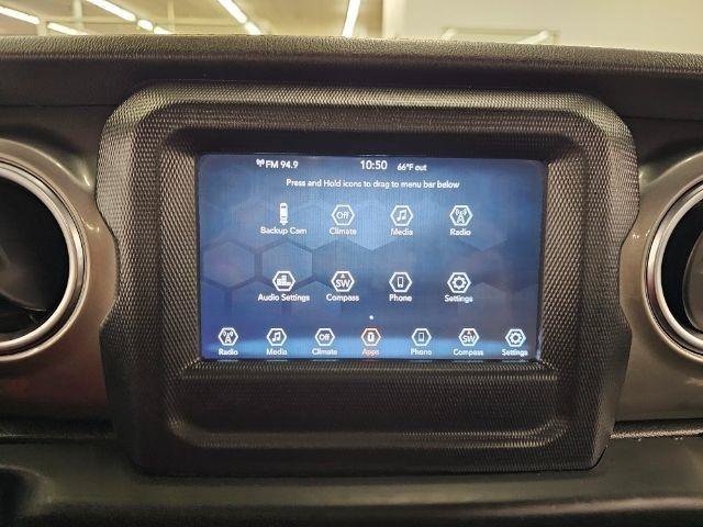 Used 2020 Jeep Wrangler Unlimited Sahara AWD/4WD image 23