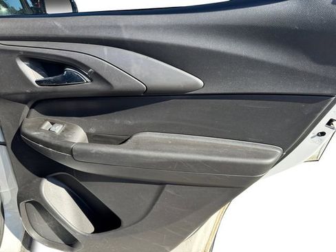 Used 2023 Chevrolet TrailBlazer RS w/ Convenience Package image 16