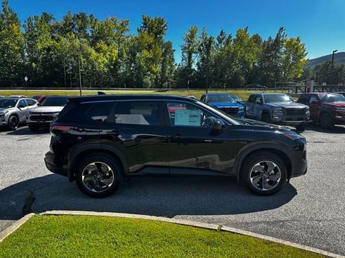 New 2026 Nissan Rogue SV image 4