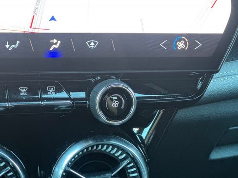 Used 2026 Chevrolet Blazer EV LT image 31