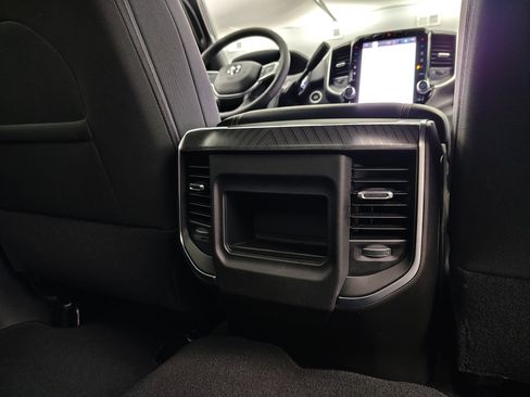 New 2026 RAM 2500 Big Horn AWD/4WD image 25