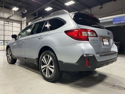 Used 2019 Subaru Outback 2.5i Limited image 5