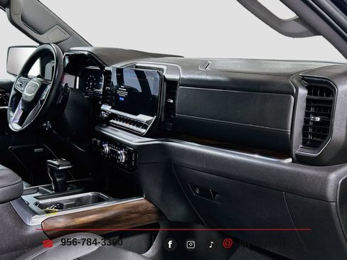 Used 2024 GMC Sierra 1500 SLT AWD/4WD image 28