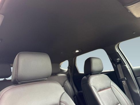 Used 2022 Chevrolet Blazer RS w/ Enhanced Convenience Package image 27