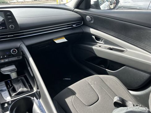 New 2026 Hyundai Elantra Blue image 6