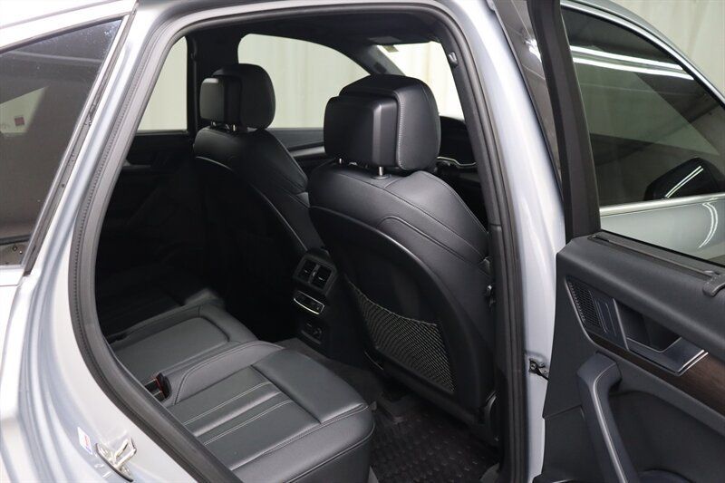 Used 2022 Audi Q5 2.0T Prestige AWD/4WD image 35