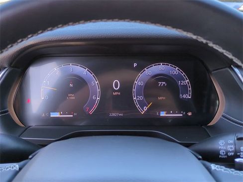 Used 2022 Jeep Grand Cherokee L Laredo image 25