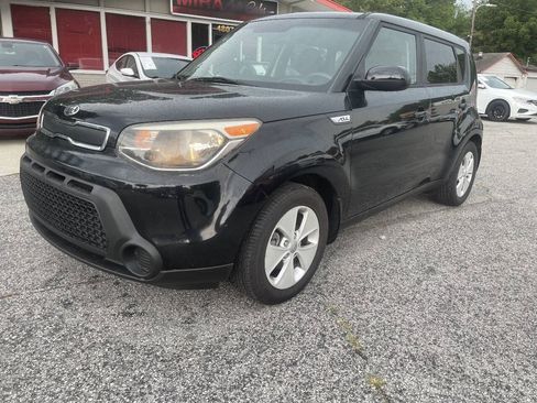Used 2016 Kia Soul FWD image 3