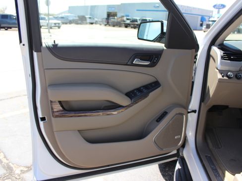 Used 2018 GMC Yukon SLT w/ Open Road Package AWD/4WD image 24