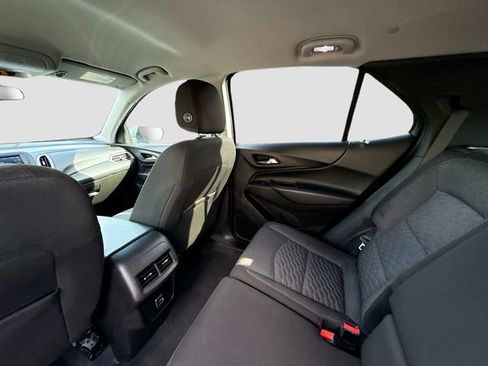 Used 2020 Chevrolet Equinox LT w/ Driver Convenience Package image 23