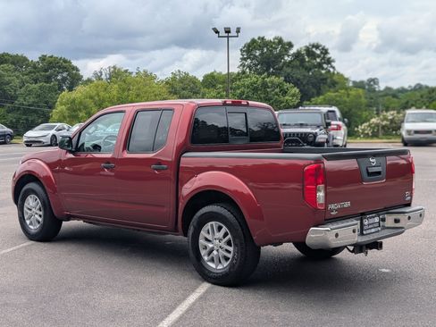 Used 2017 Nissan Frontier SV w/ SV Value Truck Package RWD image 7