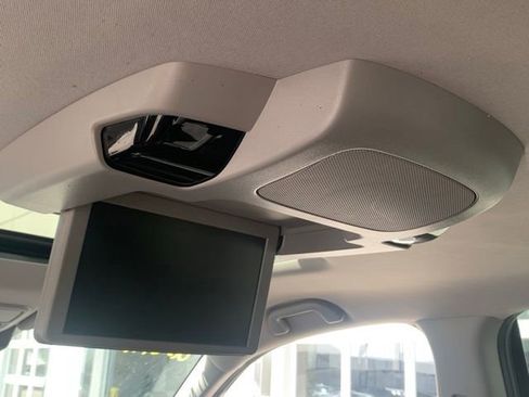Used 2019 Honda Pilot Touring image 7