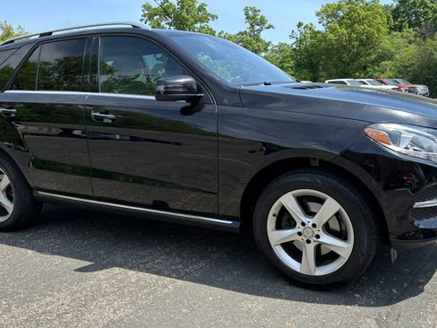 Used 2016 Mercedes-Benz GLE 350 4MATIC w/ Premium Package image 12