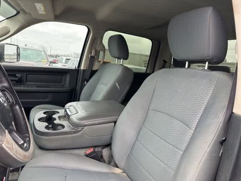 Used 2016 RAM 3500 Tradesman w/ Chrome Appearance Group image 4