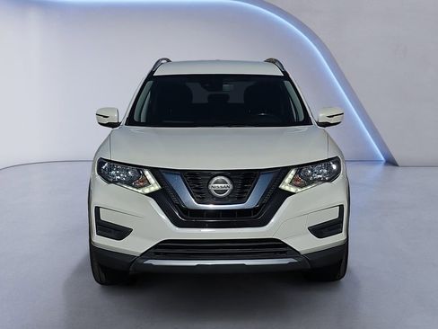 Certified 2020 Nissan Rogue SV image 8