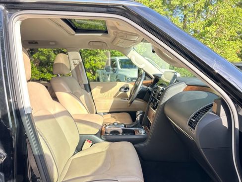 Used 2022 Nissan Armada SL w/ Captain's Chairs Package AWD/4WD image 31